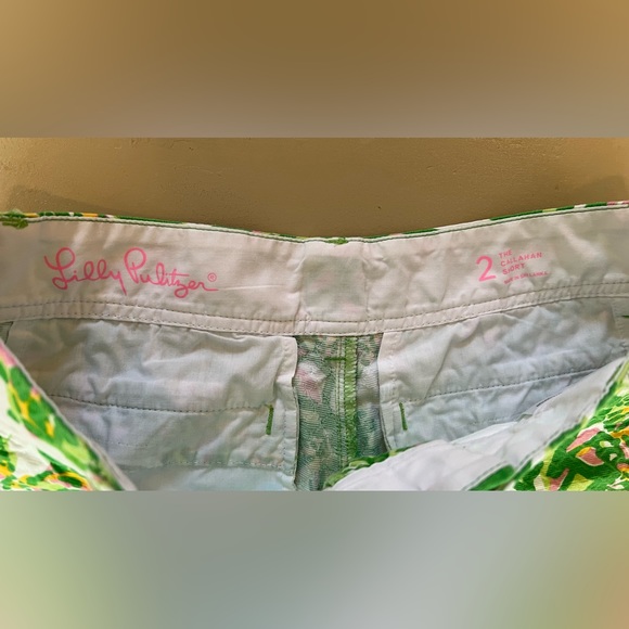 Lilly Pulitzer Shorts size 2 - Picture 2 of 3